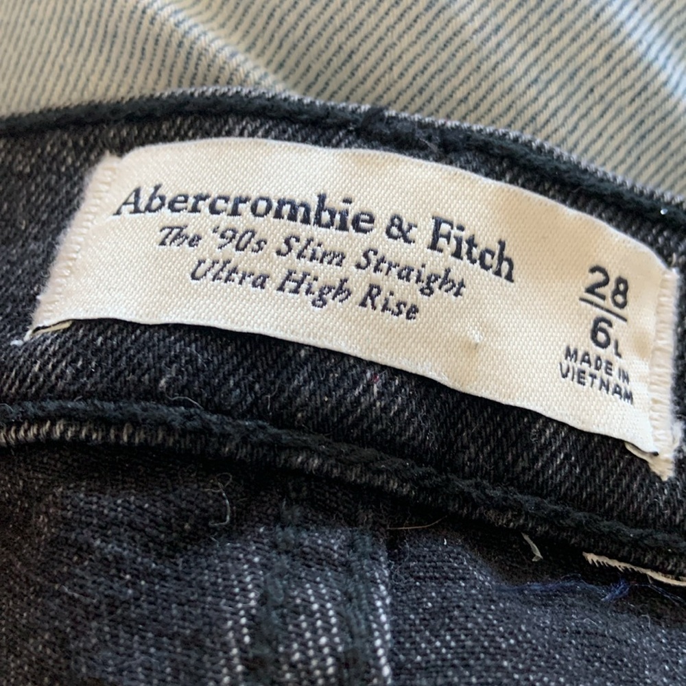 Abercrombie and Fitch ultra high rise 90’s slim straight jean 28 tall long - Picture 5 of 7